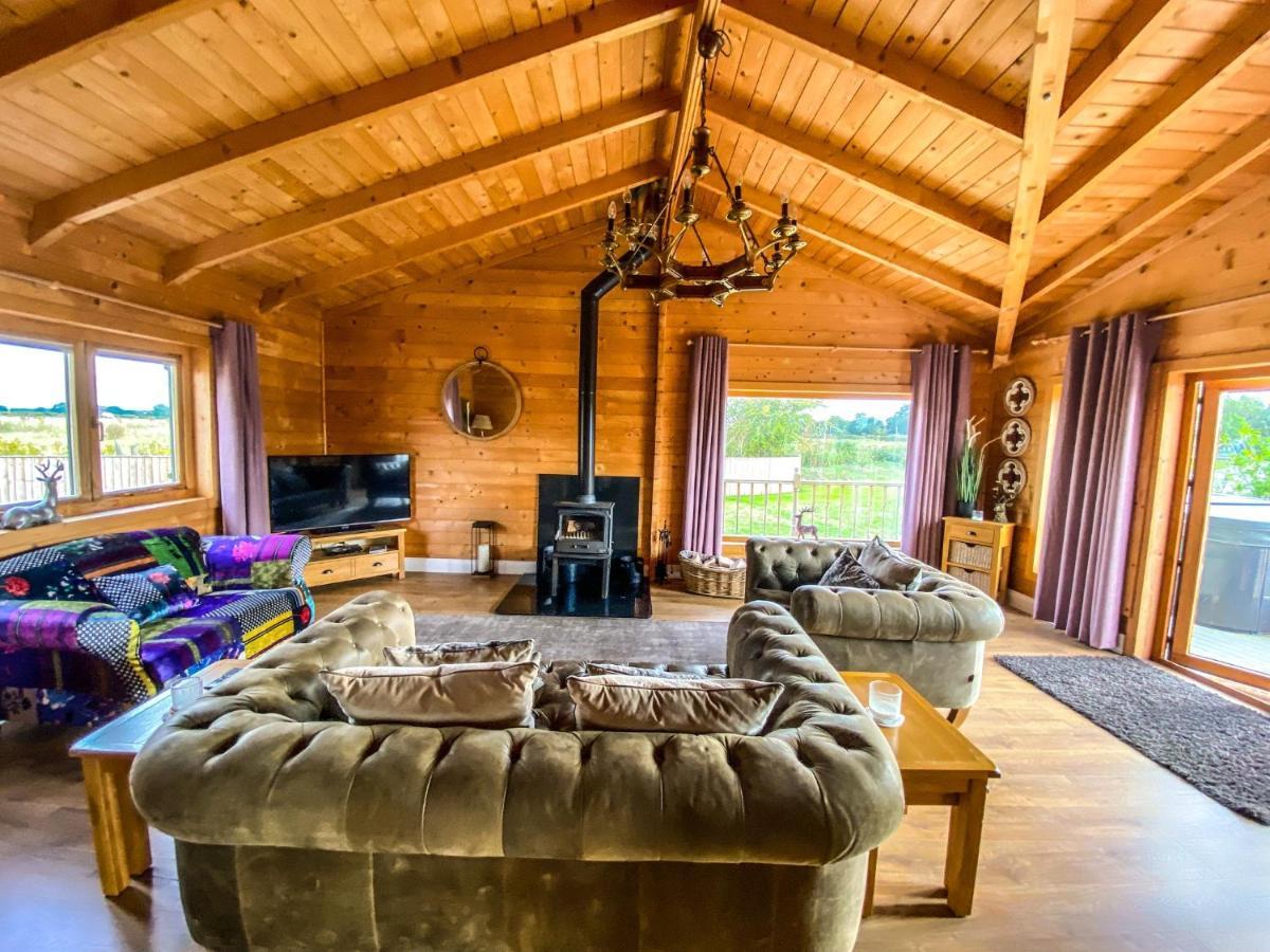 Beautiful 3-Bed Luxury Private Lodge In York Exterior foto